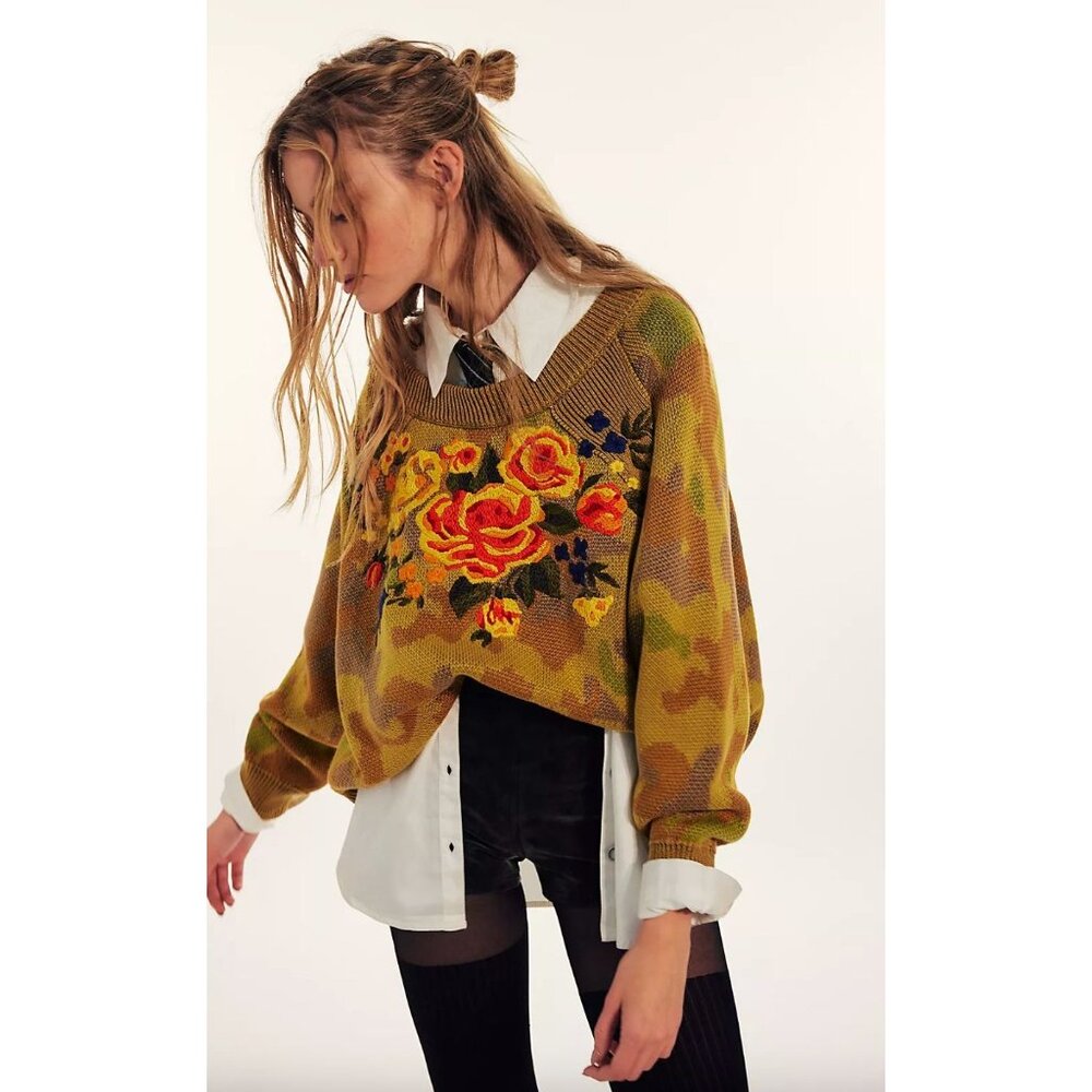Free People $298 Camo Rose Pullover Size XS Knit Embroidered Sweater